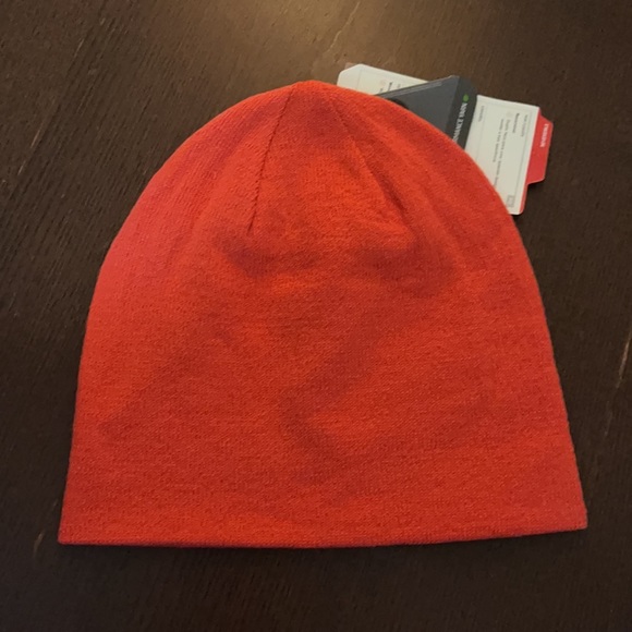 The North face reversible hat - Picture 2 of 4